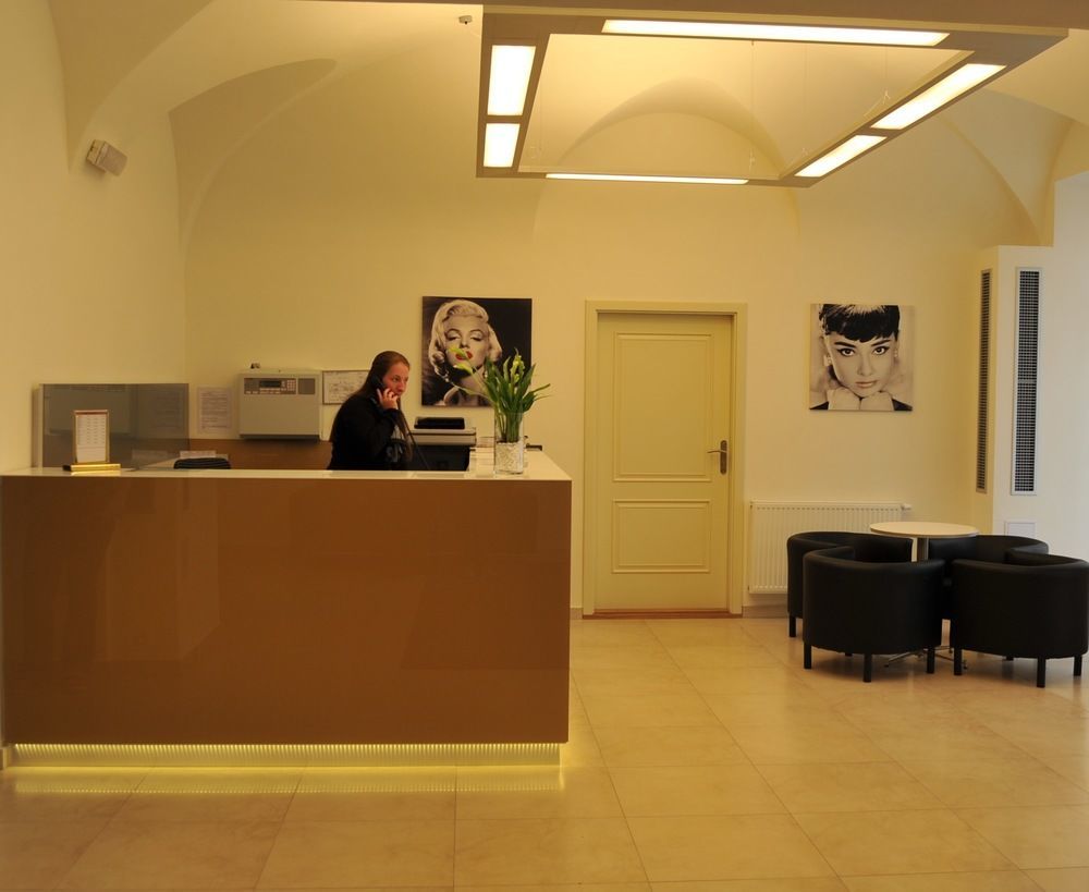 Hotel Malta Karlovy Vary Exterior photo